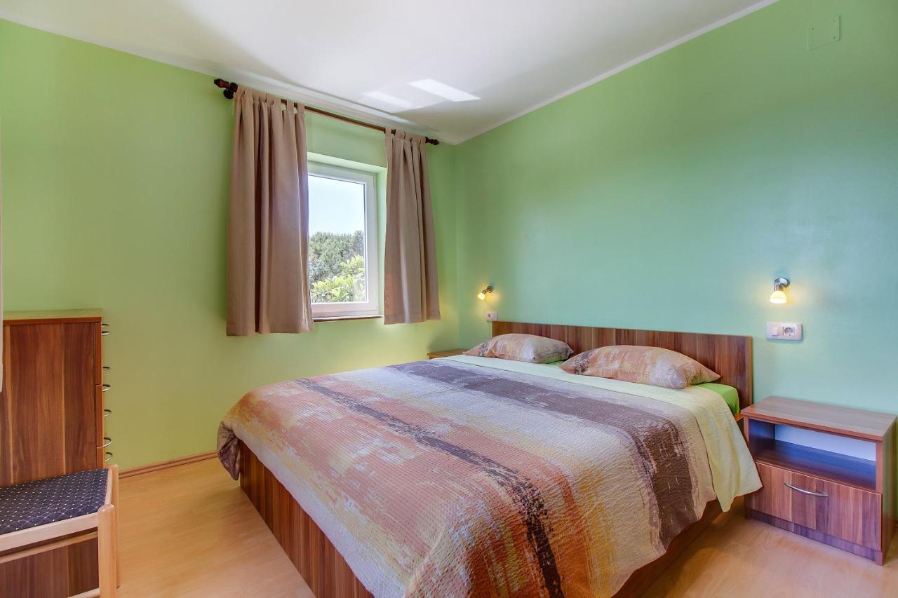 Apartments And Rooms By The Sea Nerezine, Losinj - 11815 Exteriör bild